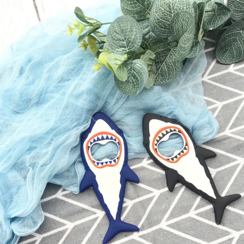 Bottle Opener Magnet: Shark Pattern