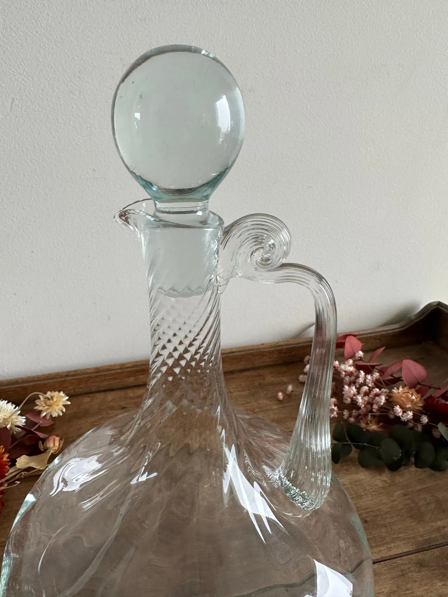 Carafe à vin décanteur en verre moulé