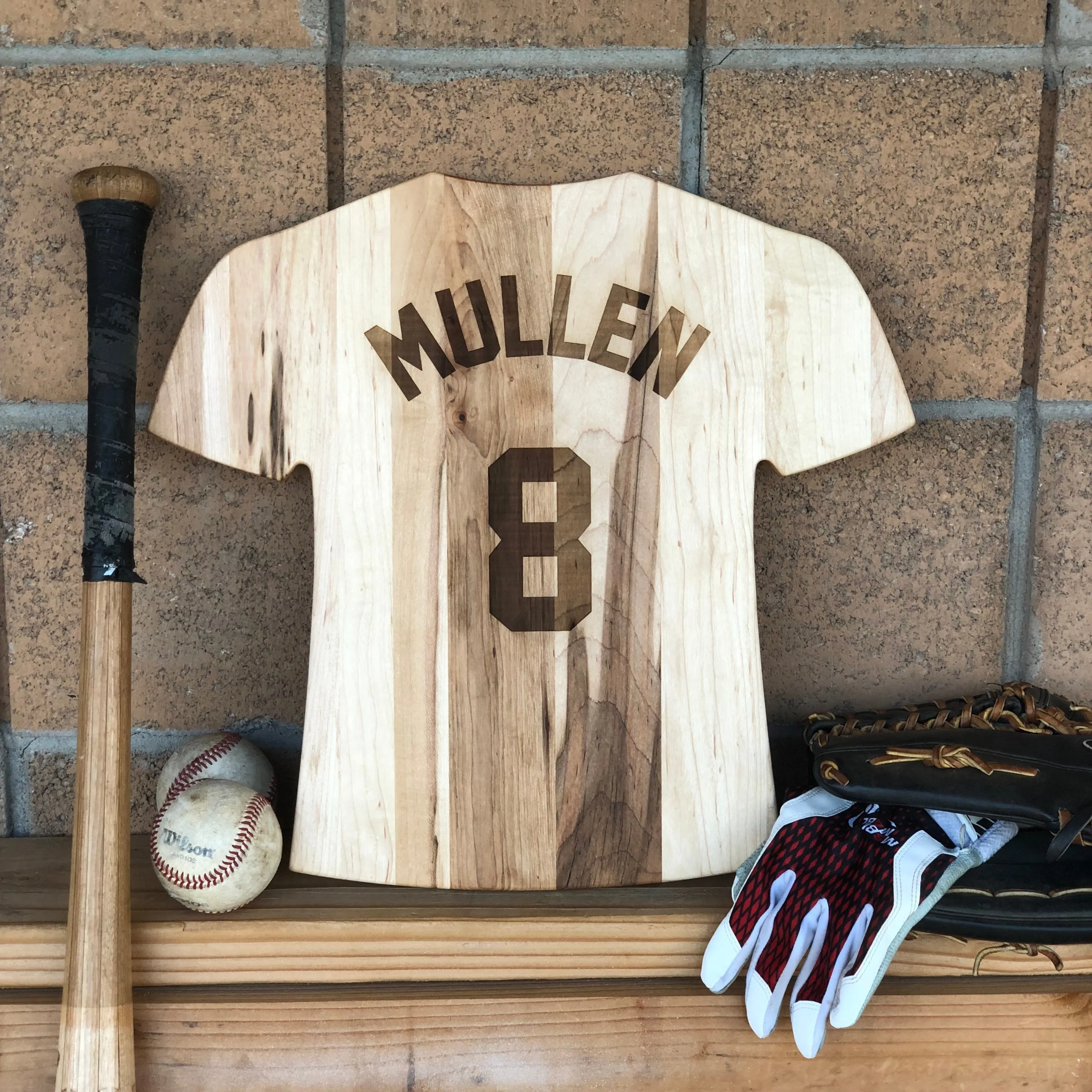 Cerveceros de Milwaukee Team Jersey Cutting Board | Customize With Your Name & Number | Add a Personalized Note (en Español)