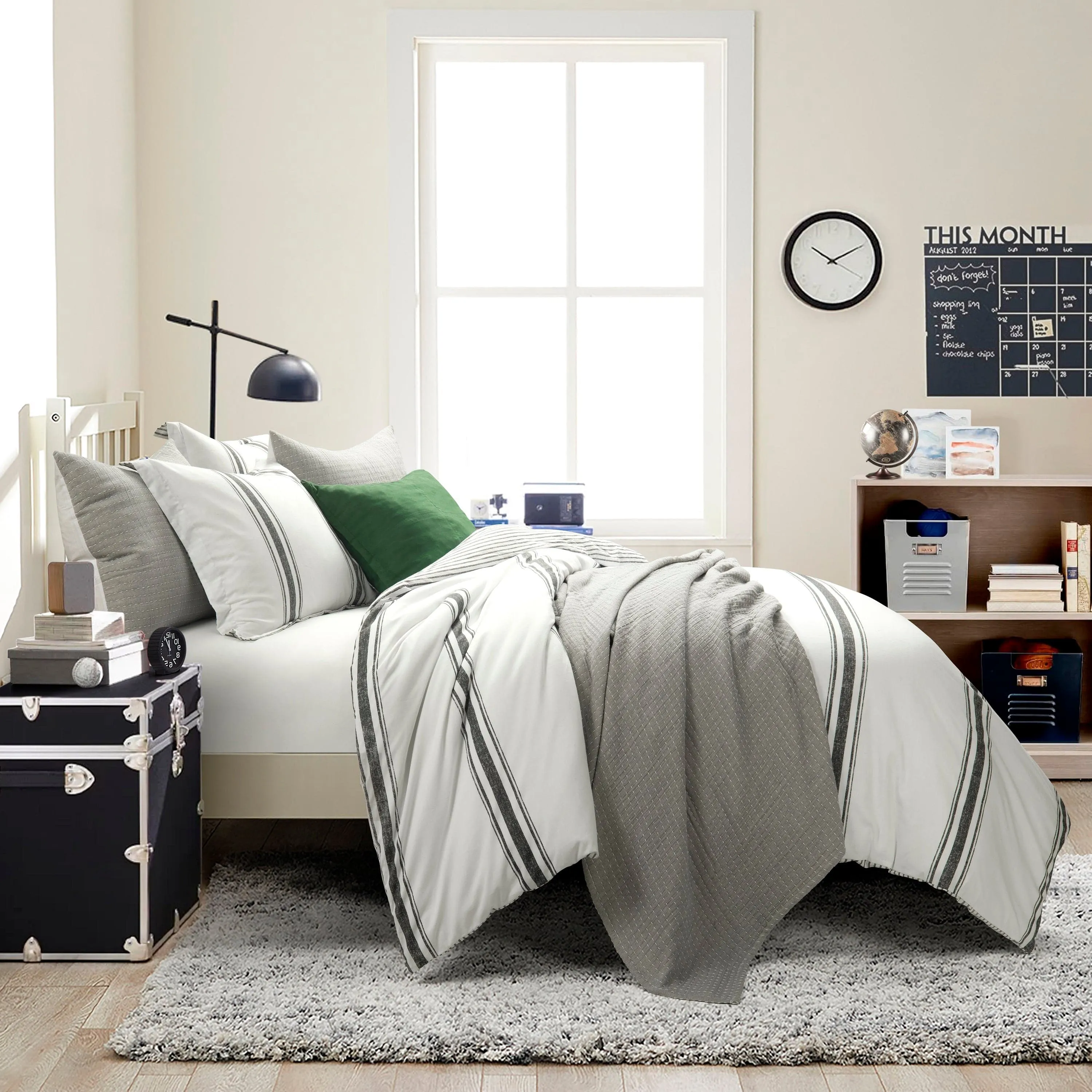 Farmhouse Stripe Reversible Comforter Set