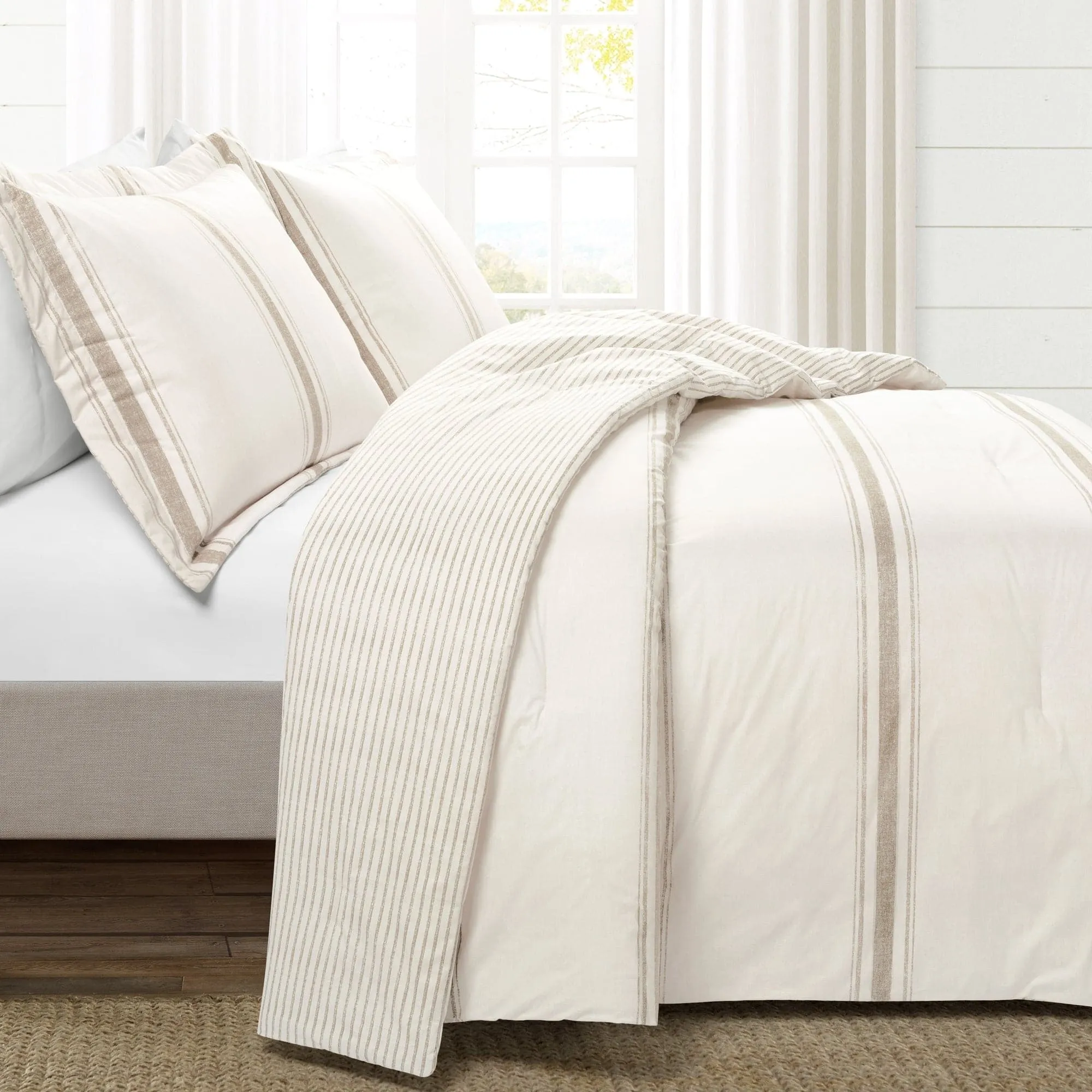 Farmhouse Stripe Reversible Comforter Set