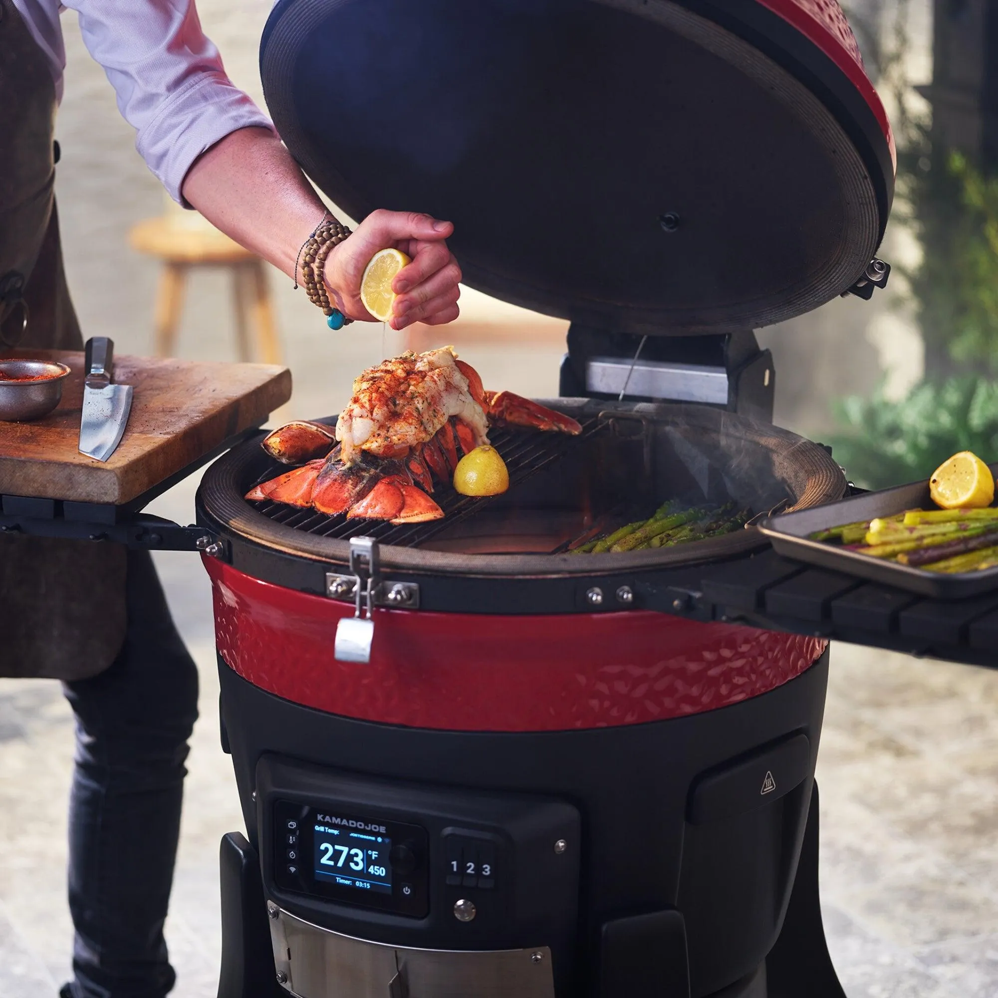 Kamado Joe® Konnected Joe™ Digital Charcoal Grill and Smoker