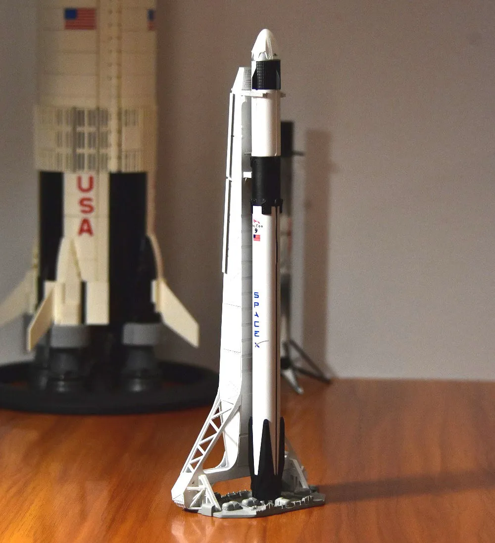 NASA SpaceX Falcon 9 Rocket Manned Dragon Space Ship on Tower Launch Pad Spacecraft Desk Top Display.