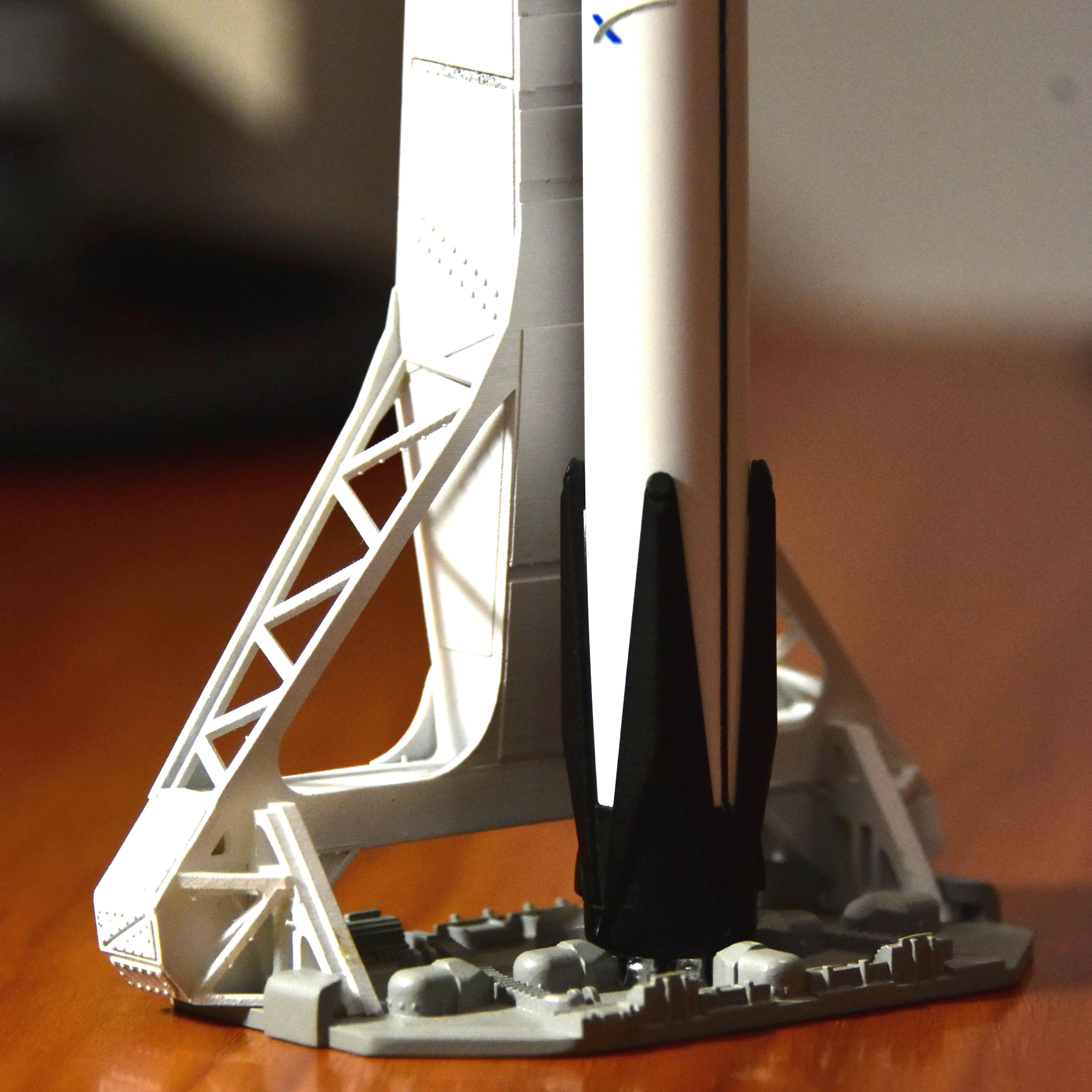 NASA SpaceX Falcon 9 Rocket Manned Dragon Space Ship on Tower Launch Pad Spacecraft Desk Top Display.