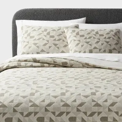 New - King Mod Geo Matelasse Duvet Cover and Sham Set Dark Olive Green - Threshold