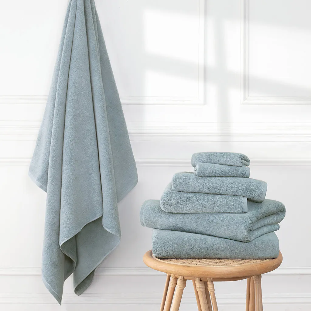 Plush Coastal Blue Towel Essentials Bundle (2 Wash   2 Hand   2 Bath Towels)