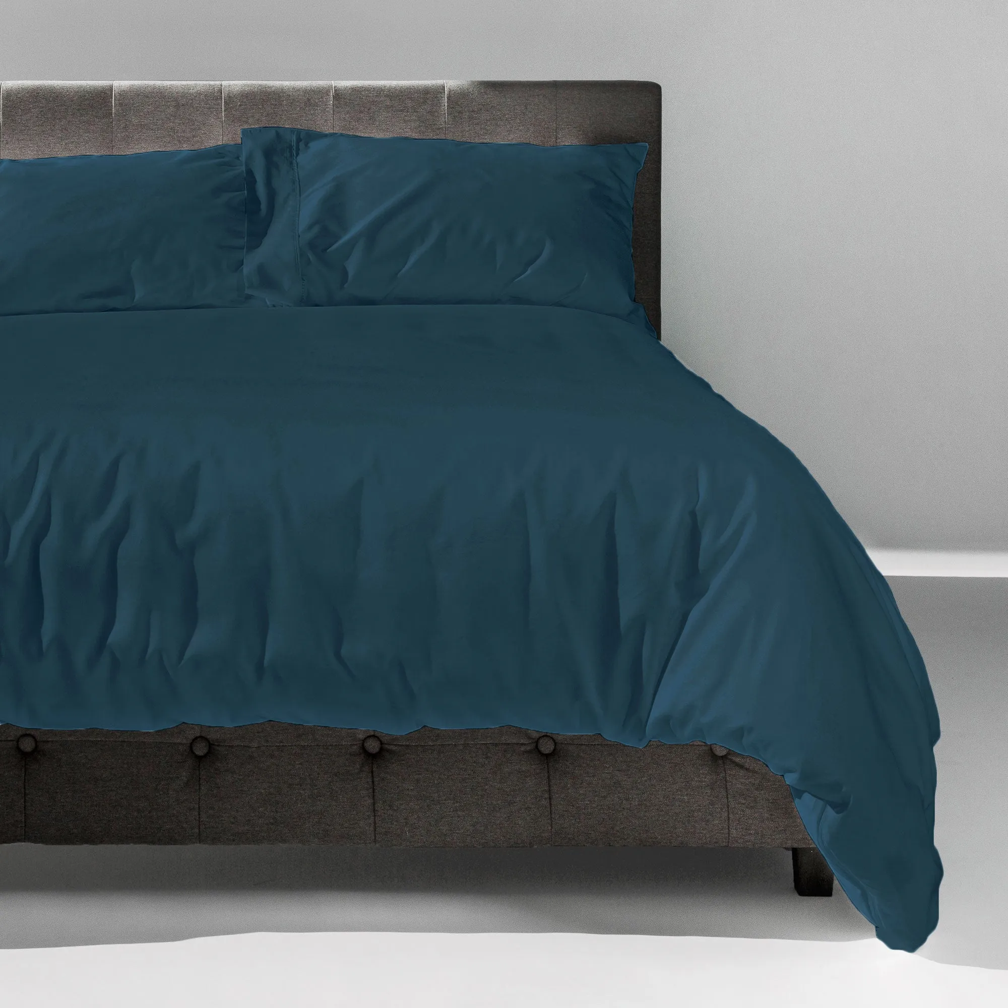 The New-Way Duvet Cover | Easy: Zips Open Wide on 2 Sides | No Bunching: Comforter Clips In | Quick Adjustments w/Hidden Side Vents | 100% Cotton Sateen